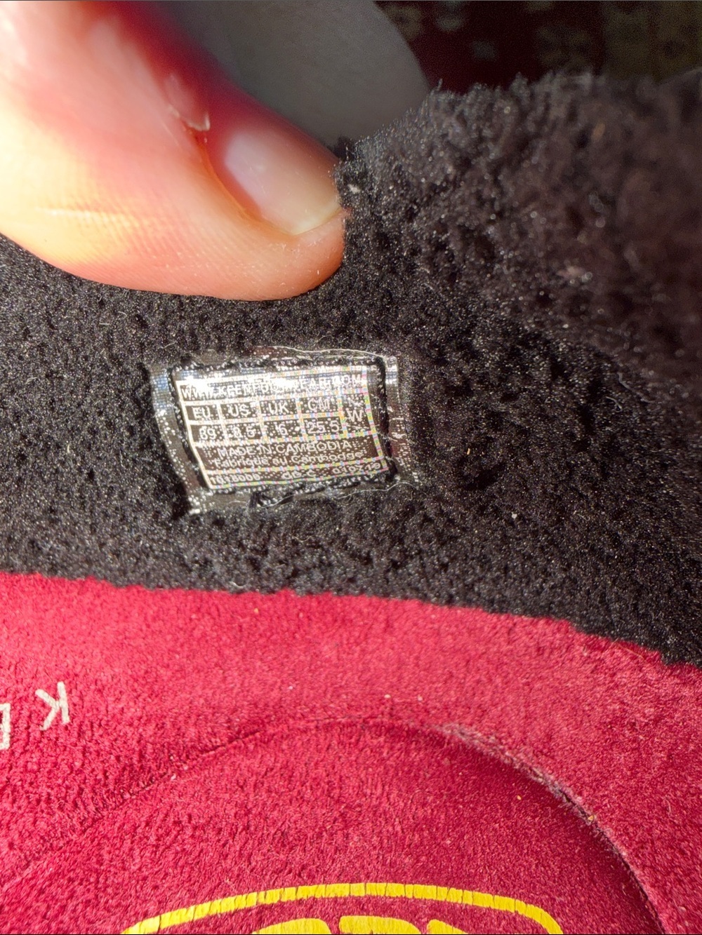 KEEN Women’s Quilted Slip-On in Burgundy Red - Picture 10 of 10